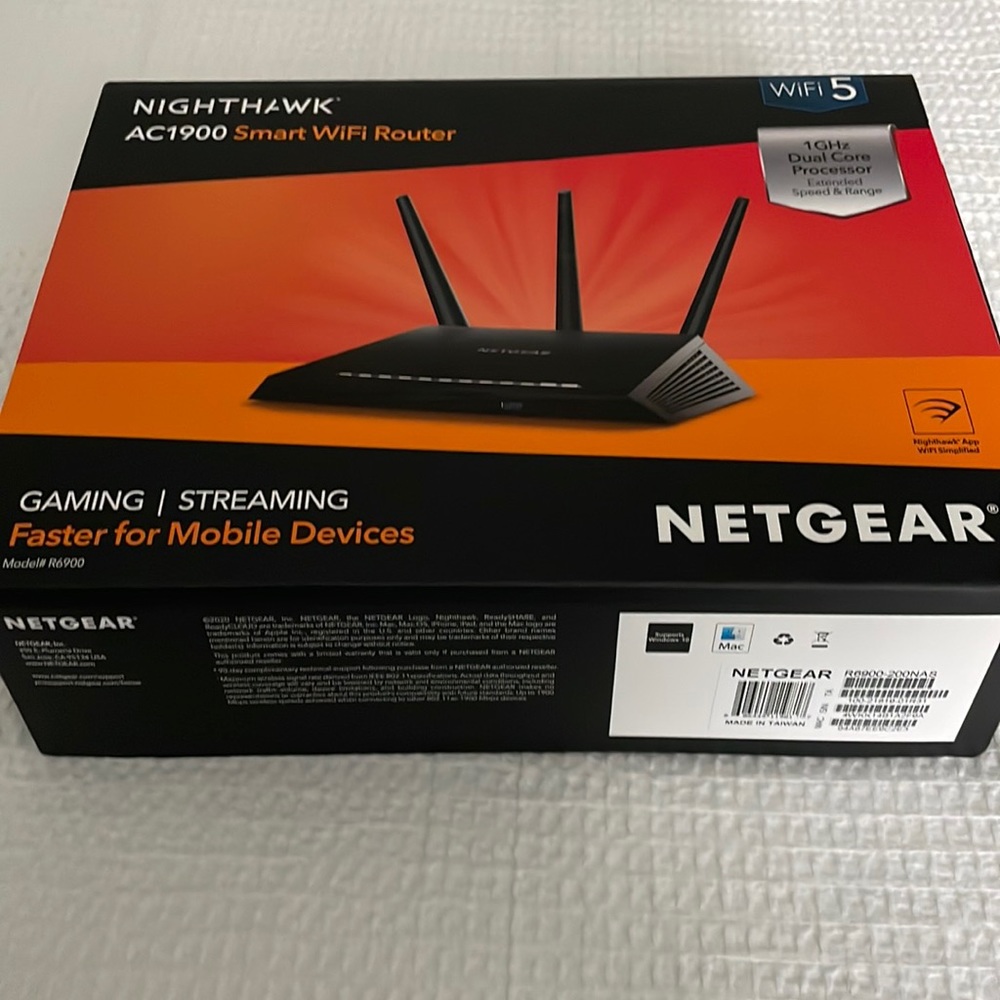 Netgear Nighthawk Smart Wifi Router - Picture 1 of 3